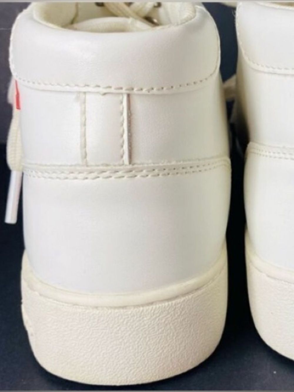 🛍️Michael Kors White Sneakers with Red Logo Mid-High-Tops - Picture 15 of 16